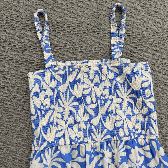 Marine Layer Selene Maxi Dress
Floral
Smocked
Tiered
Resort
Vacation
Boho
Linen - Picture 3 of 9